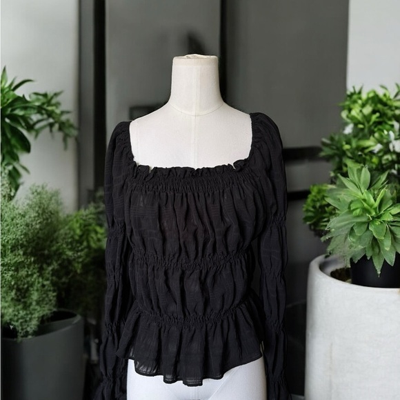 Mele e Pere  Black Puff Long Sleeve  Blouse - Picture 1 of 4